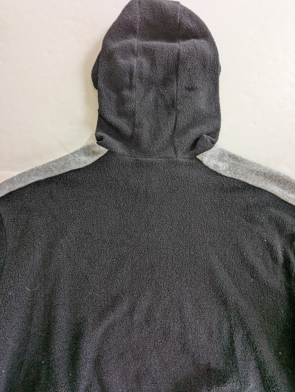Benetton Fleece Hoodie Size Large - Picture 9 of 10